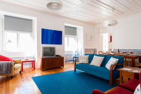 ALTIDO Classic 3BR home with workspace in Chiado, 2mins from Baixa-Chiado subway